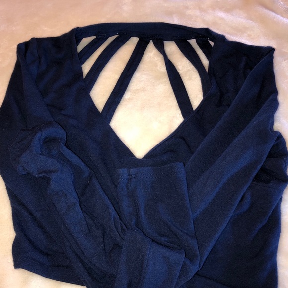 XSoldX Crop top bundle - Picture 2 of 7